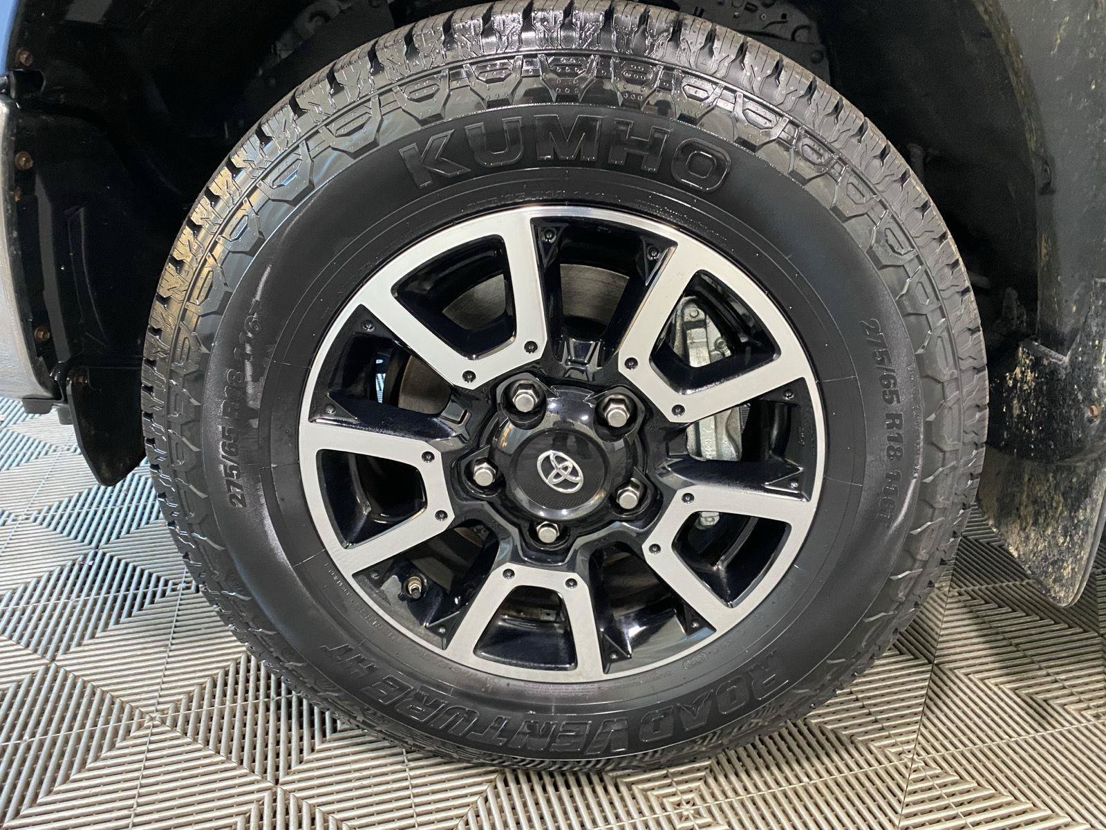 Certified 2021 Toyota Tundra SR5 w/ TRD Off-Road Package AWD/4WD image 21