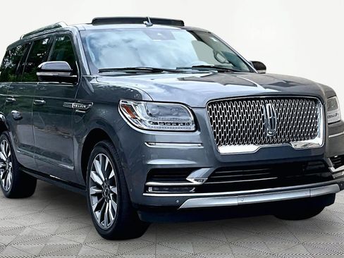 Used 2021 Lincoln Navigator Reserve RWD image 3
