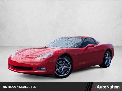Used 2011 Chevrolet Corvette Coupe w/ 1LT RWD image 1