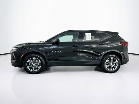 Used 2025 Chevrolet Blazer LT AWD/4WD image 4