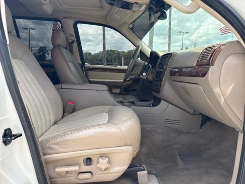 Used 2003 Mercury Mountaineer Convenience RWD image 9