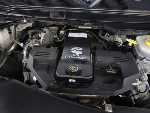 Used 2024 RAM 3500 Big Horn w/ Night Edition AWD/4WD image 20
