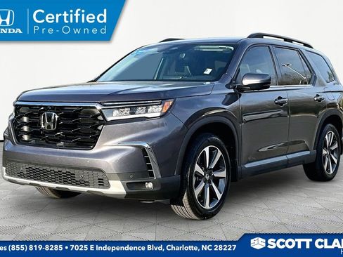 Certified 2025 Honda Pilot Elite image 3