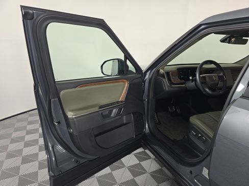 Used 2023 Rivian R1T Adventure image 16