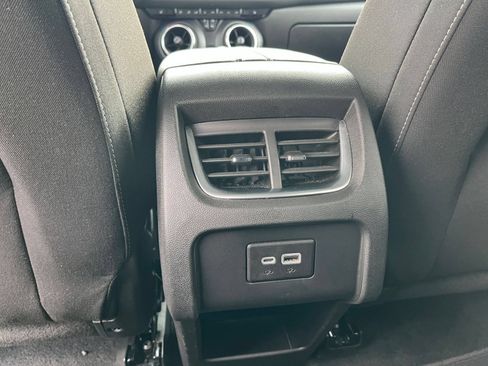 Used 2025 Chevrolet Blazer LT FWD image 23
