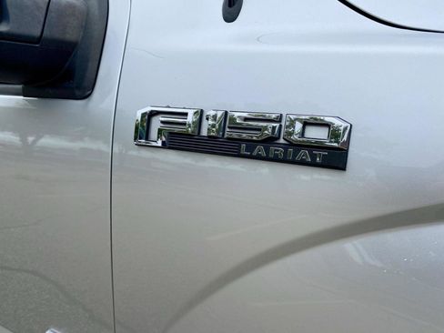 Used 2017 Ford F150 Lariat image 40