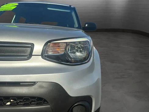 Used 2019 Kia Soul FWD image 40