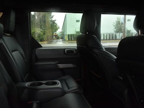 Used 2022 Ford Bronco Badlands image 25