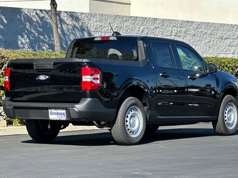 New 2025 Ford Maverick XL image 4