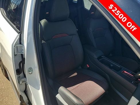 New 2025 Nissan Kicks SR w/ SR Premium Package FWD image 41