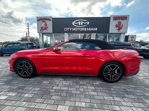 Used 2022 Ford Mustang Premium image 5