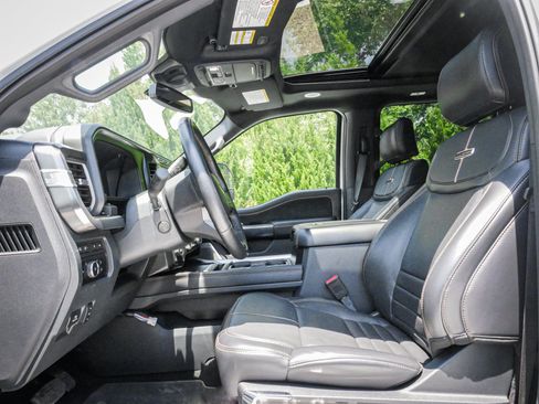 Used 2024 Ford F350 Platinum AWD/4WD image 7
