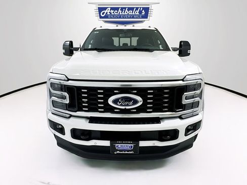 Used 2025 Ford F450 Platinum w/ FX4 Off-Road Package AWD/4WD image 2