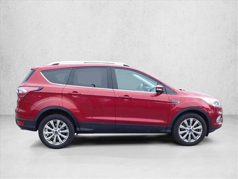 Used 2017 Ford Escape Titanium AWD/4WD image 4