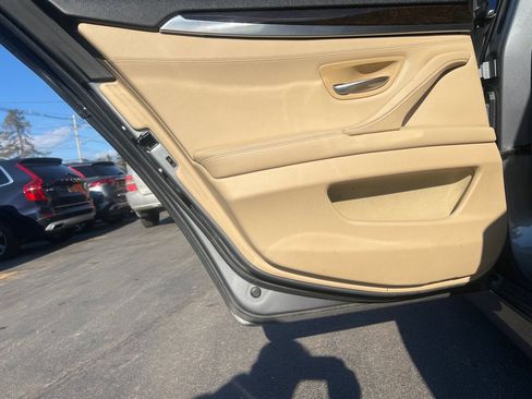 Used 2011 BMW 528i Sedan image 12