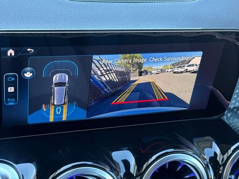 New 2025 Mercedes-Benz GLB 250 250 image 22