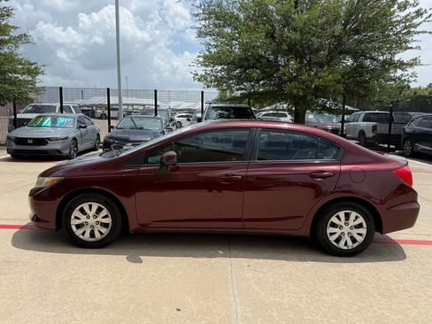 Used 2012 Honda Civic LX image 2