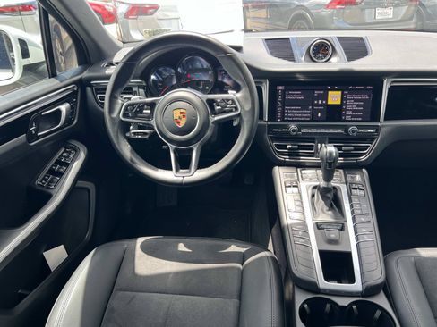 Used 2021 Porsche Macan AWD/4WD image 7
