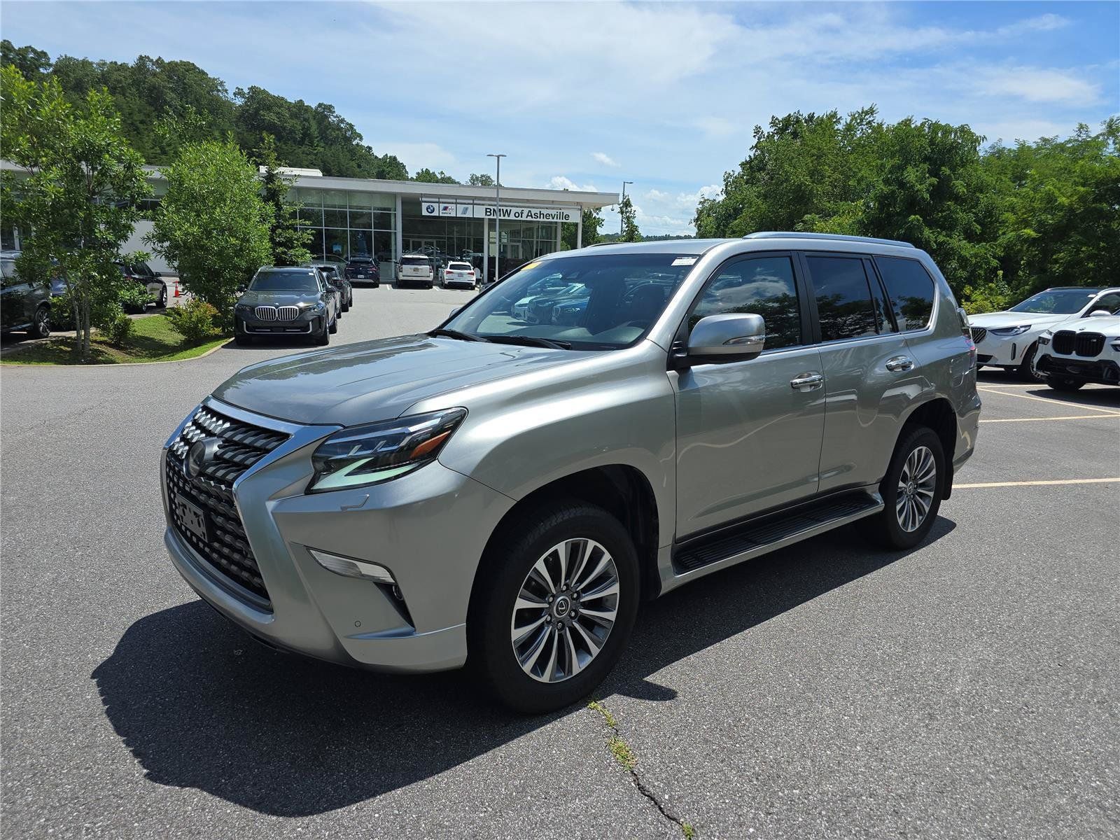 Used 2021 Lexus GX 460 Luxury w/ Accessory Package AWD/4WD image 7