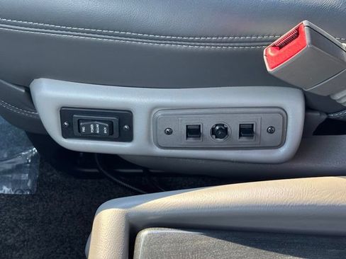 Used 2017 GMC Savana 2500 Extended RWD image 35