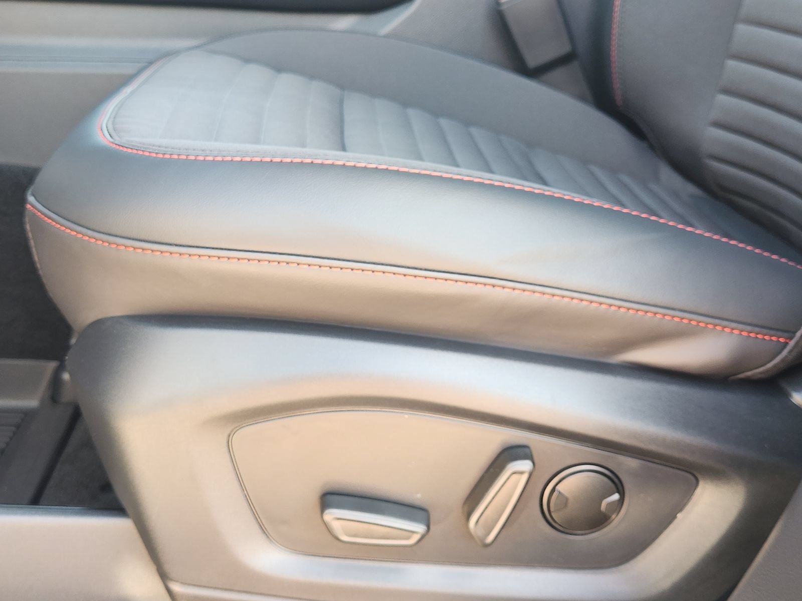 New 2027 Ford Explorer ST-Line RWD image 22