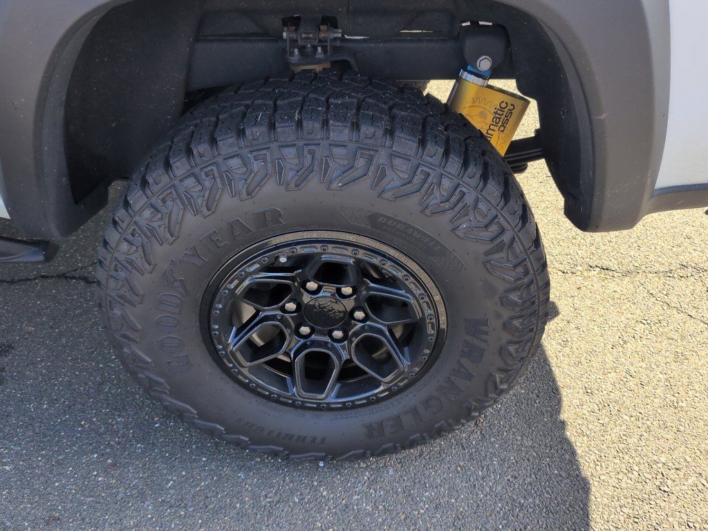 Used 2024 Chevrolet Colorado ZR2 w/ ZR2 Bison Edition AWD/4WD image 15