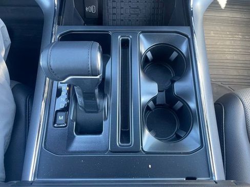 New 2025 Ford F150 Lariat w/ Equipment Group 501A Mid image 37