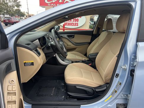 Used 2013 Hyundai Elantra GLS w/ Preferred Pkg image 12