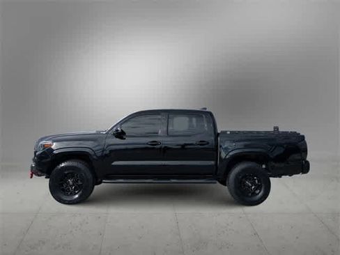 Used 2021 Toyota Tacoma SR image 5