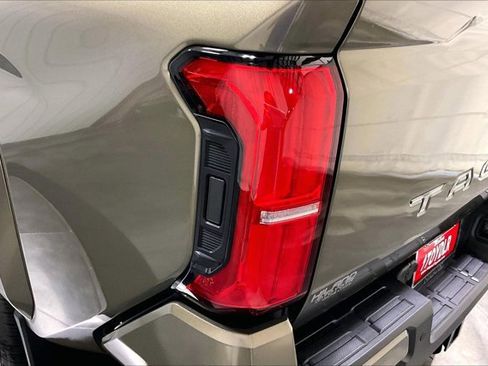 New 2026 Toyota Tacoma Limited AWD/4WD image 26