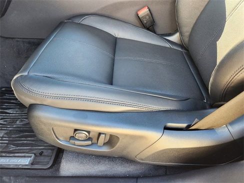 New 2025 Land Rover Range Rover Velar Dynamic SE image 22