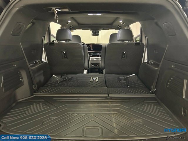 Used 2025 Chevrolet Traverse Z71 w/ Enhanced Driving Package AWD/4WD image 18