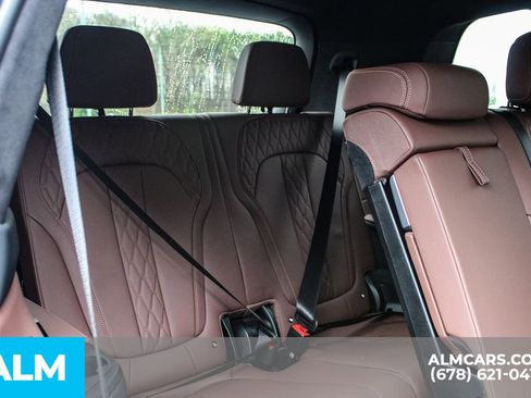 Used 2023 BMW X7 M60i w/ Premium Package image 21