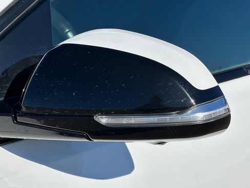 Used 2022 Chevrolet Bolt EUV Premier w/ Super Cruise Package image 51