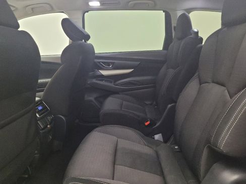 Used 2019 Subaru Ascent Premium image 18