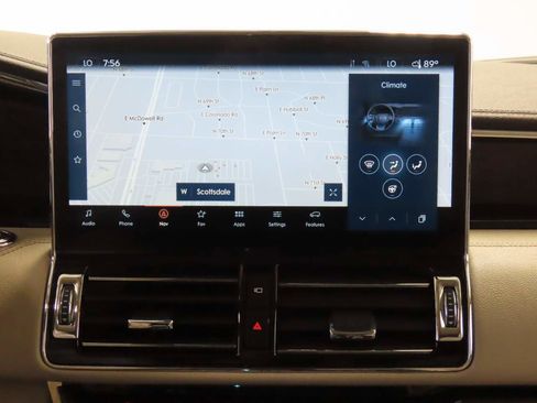 Used 2022 Lincoln Navigator Reserve image 10