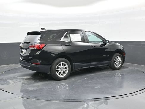Used 2023 Chevrolet Equinox LT AWD/4WD image 7