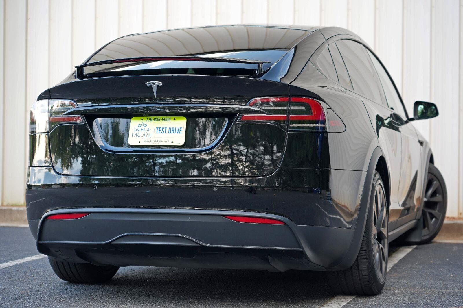 Used 2023 Tesla Model X AWD/4WD image 4