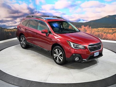 Used 2018 Subaru Outback 2.5i Limited image 1