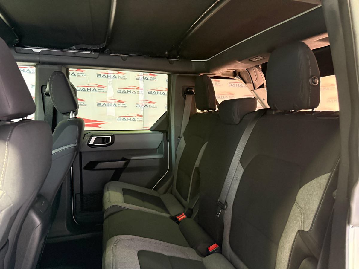 Used 2022 Ford Bronco Big Bend w/ Sasquatch Package AWD/4WD image 40