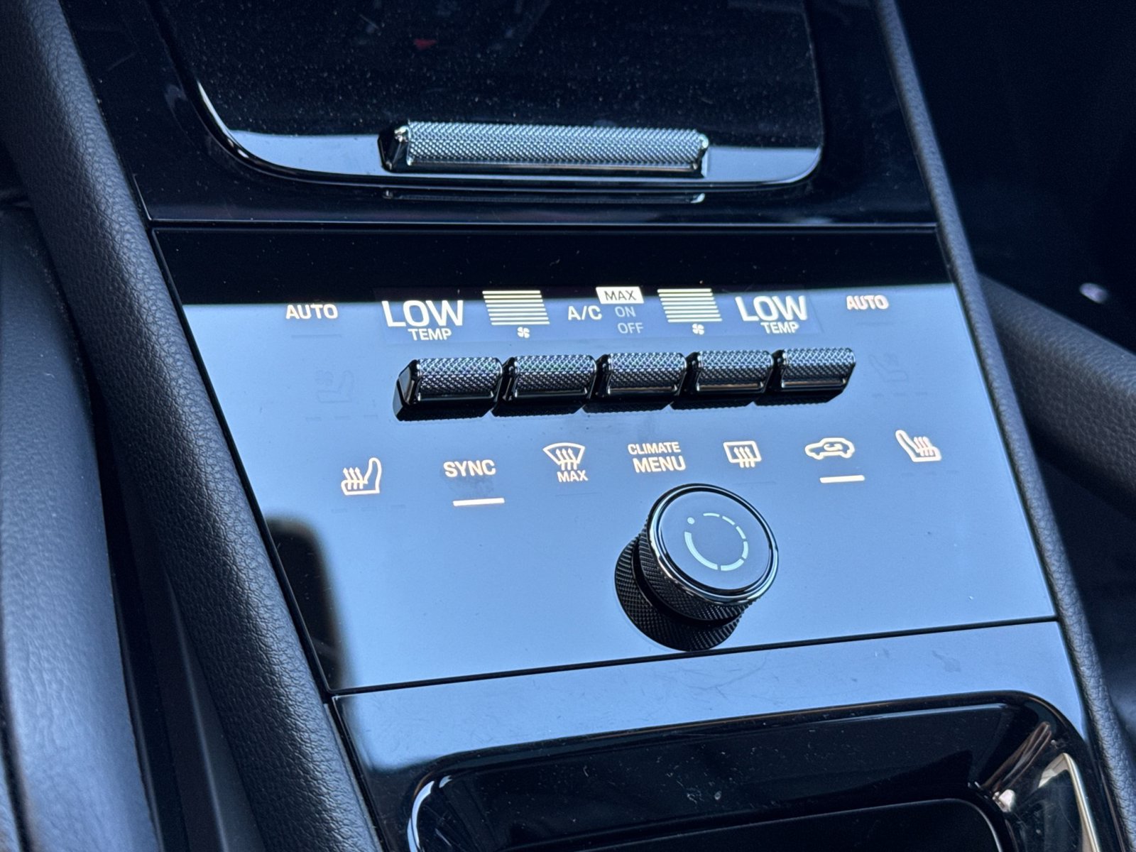 Certified 2026 Porsche Cayenne AWD/4WD image 21
