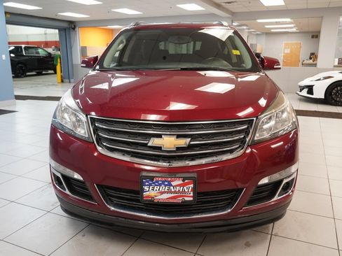 Used 2016 Chevrolet Traverse LT w/ Style and Technology Package FWD image 14