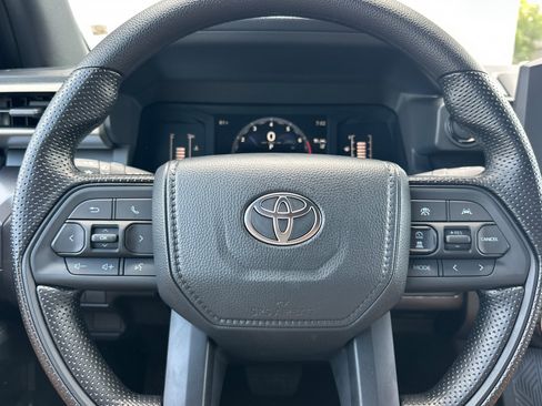 Used 2026 Toyota Tacoma SR5 AWD/4WD image 22