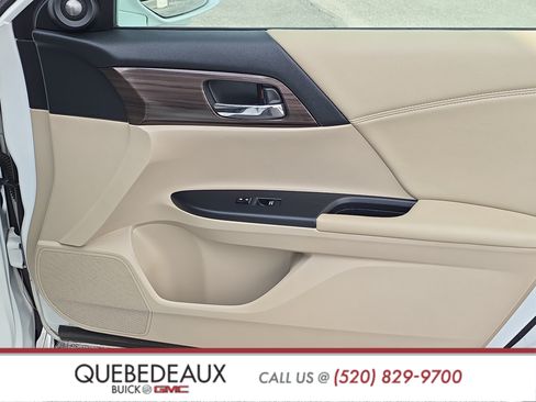 Used 2017 Honda Accord Touring image 28