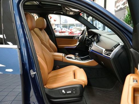 Used 2022 BMW X5 xDrive40i w/ Premium Package image 49
