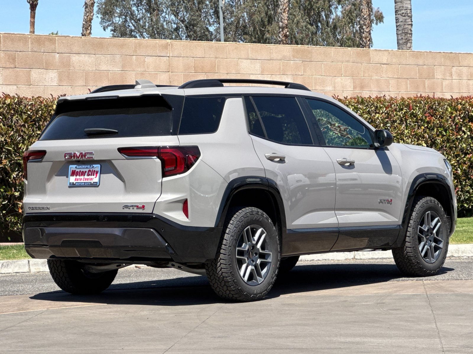 New 2026 GMC Terrain AT4 AWD/4WD image 4