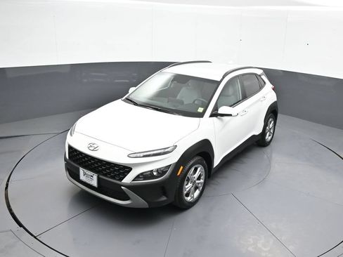 Certified 2023 Hyundai Kona SEL AWD/4WD image 32