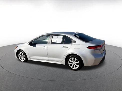 Used 2025 Toyota Corolla LE image 7