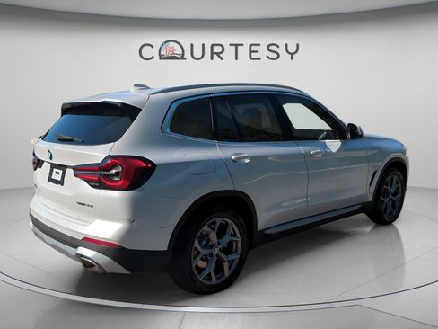 Used 2024 BMW X3 sDrive30i w/ Premium Package RWD image 7