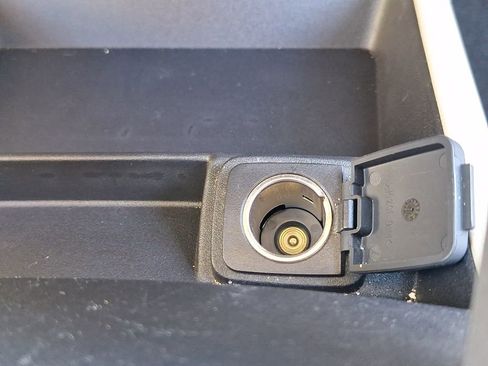 Used 2014 Ford Fusion SE w/ Equipment Group 502A image 19